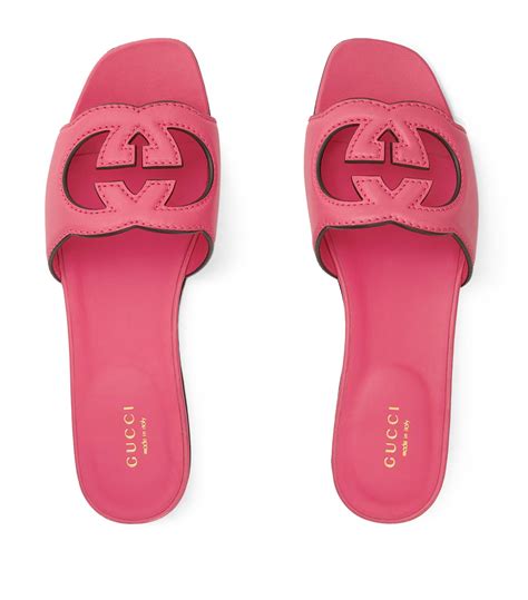 women's slide with interlocking g.